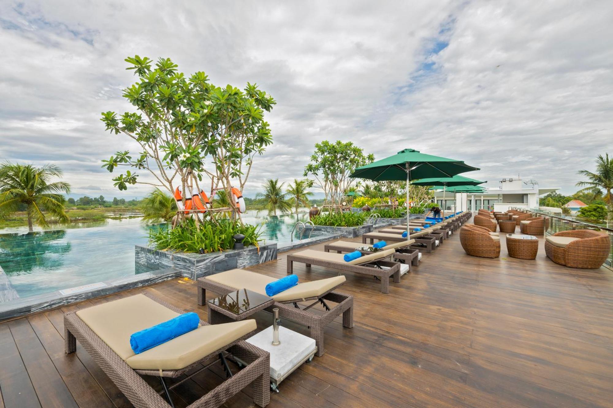 Cocoland River Beach Resort & Spa Куангнгай Экстерьер фото